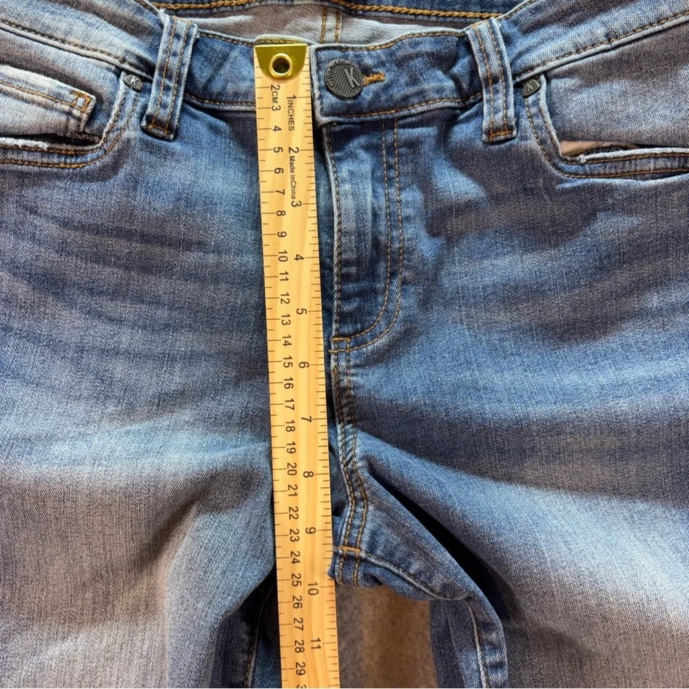 KUT Connie Ankle Skinny Jeans Womens 12 Whiskers Faded Washout Fray Holes Logo - Picture 7 of 12